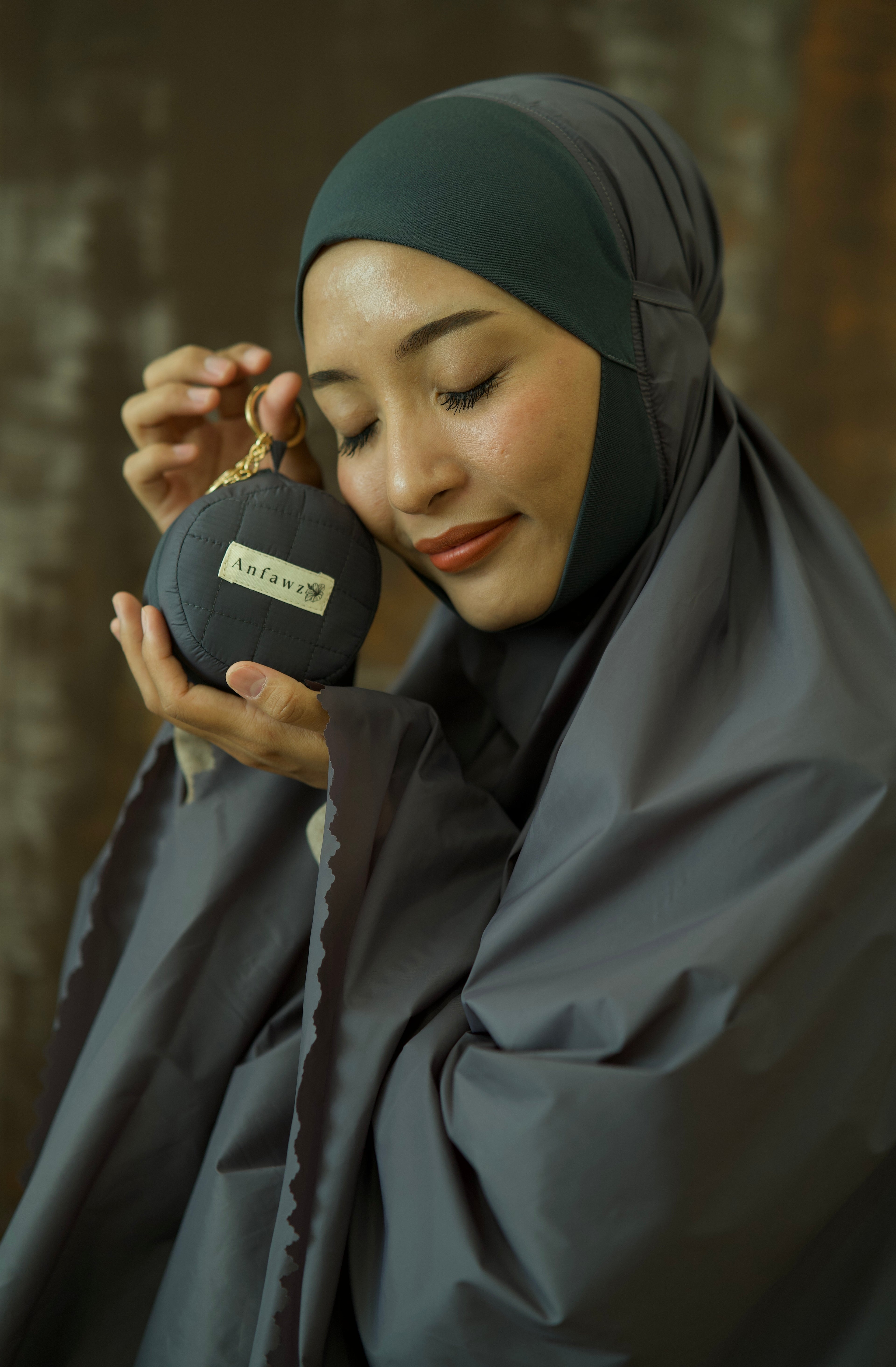 Set de prière complet – Pochette ronde – Gris